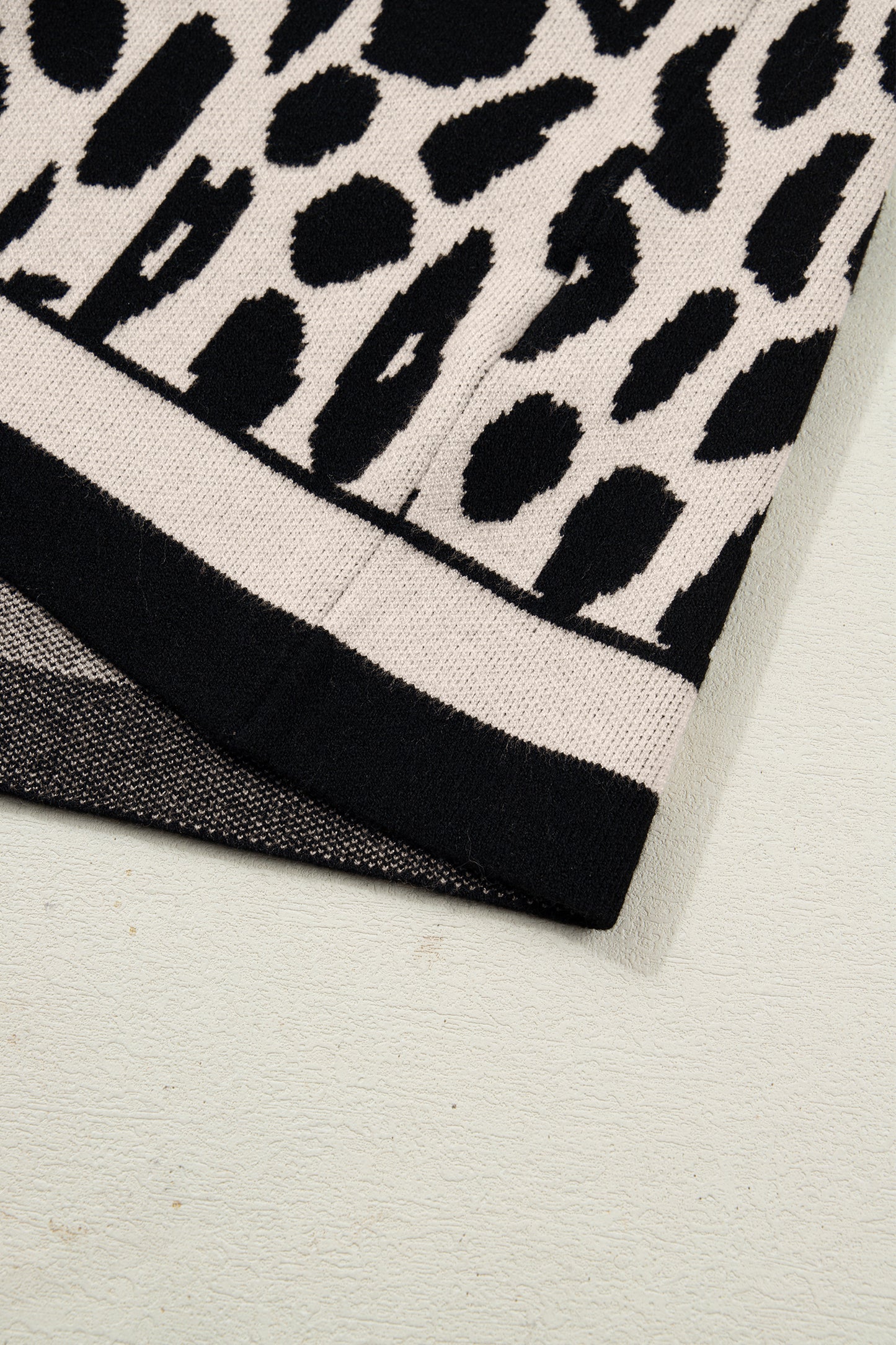 Black Leopard Print High Neck Short Sleeve Sweater