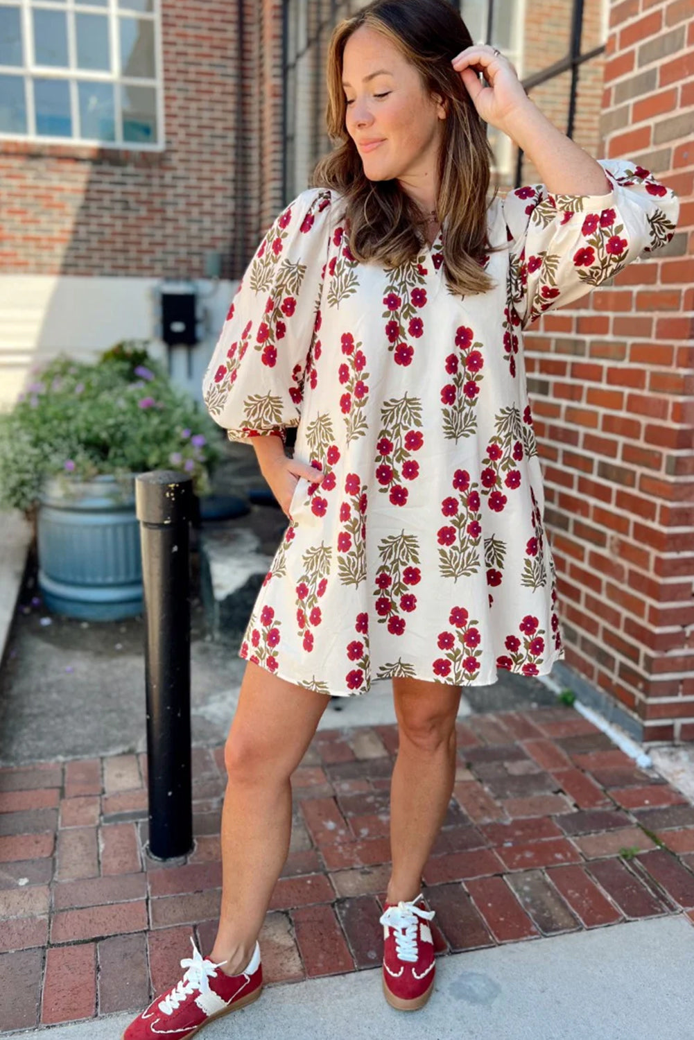White Floral Print V Neck 3/4 Sleeve Loose Mini Dress