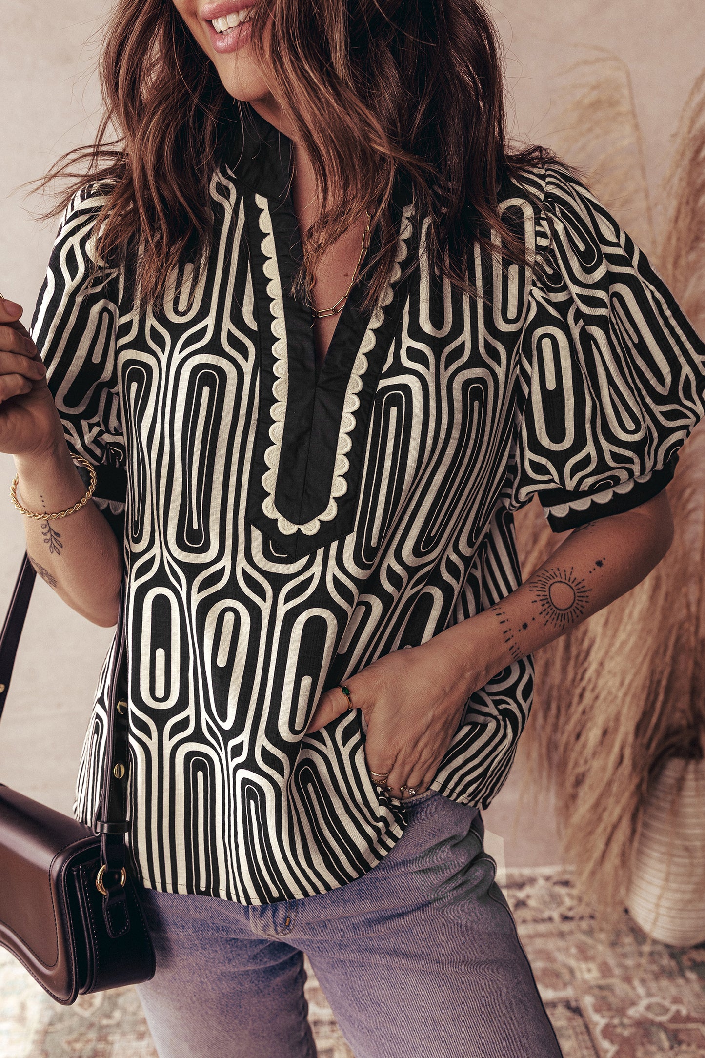 Black Geometric Print Contrast Scallop Color Block Patchwork Short Sleeve Blouse